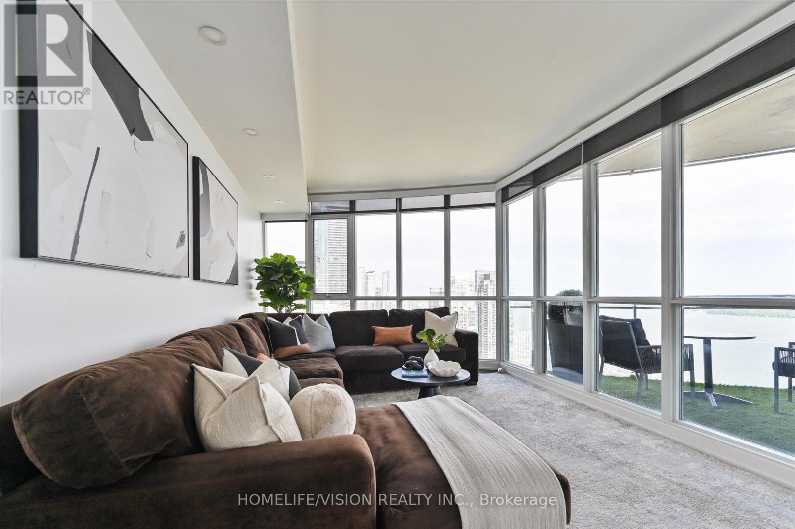 4806 - 21 Iceboat Terrace, Toronto, Ontario  M5V 4A9 - Photo 11 - C12210278