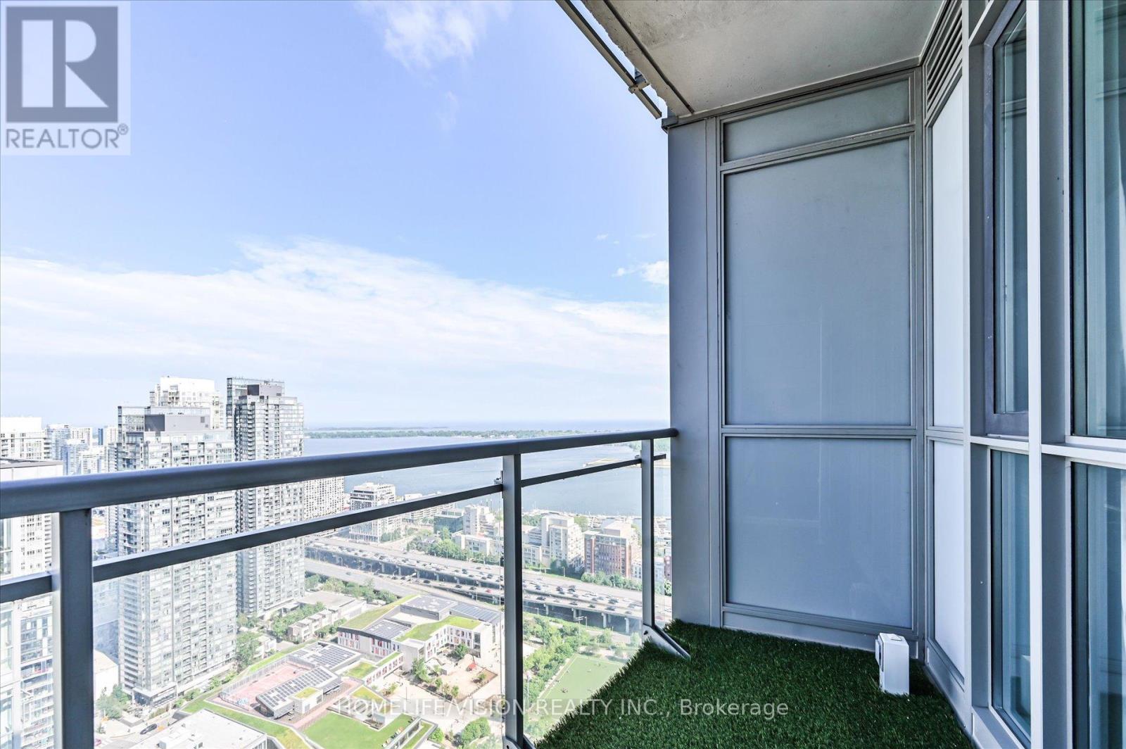 4806 - 21 Iceboat Terrace, Toronto, Ontario  M5V 4A9 - Photo 25 - C12210278
