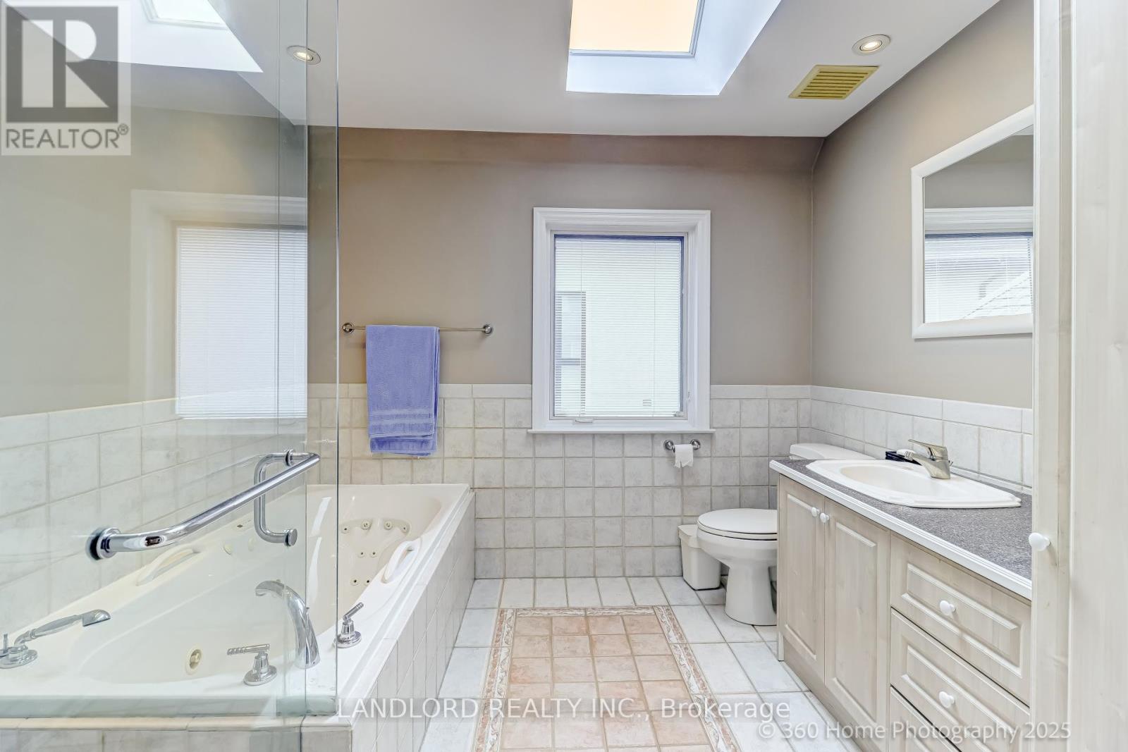 140 Mckee Avenue, Toronto, Ontario  M2N 4C4 - Photo 23 - C12210292