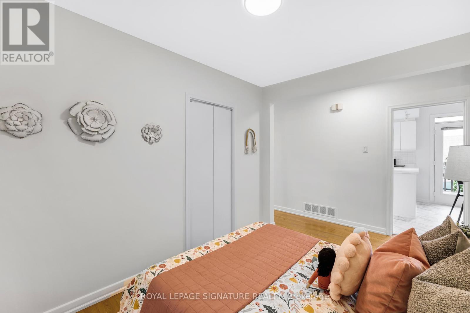 27 Fenelon Drive, Toronto, Ontario  M3A 3K2 - Photo 16 - C12210306