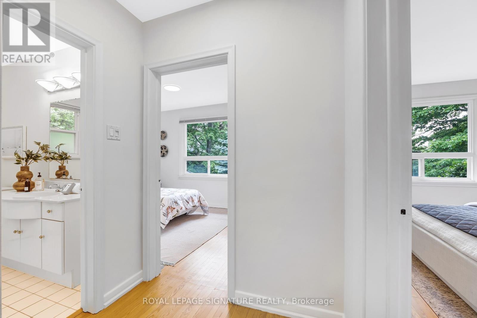 27 Fenelon Drive, Toronto, Ontario  M3A 3K2 - Photo 17 - C12210306