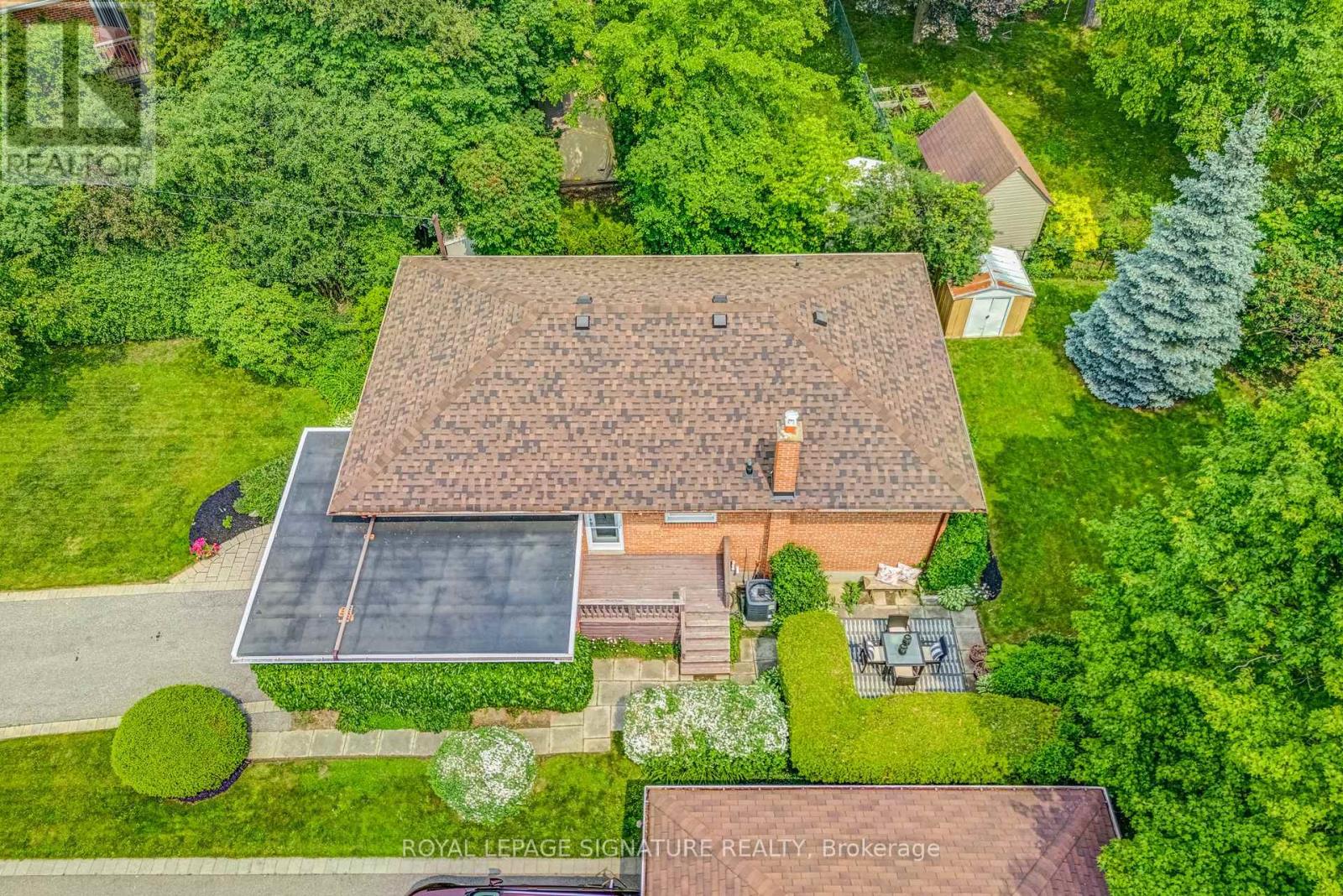 27 Fenelon Drive, Toronto, Ontario  M3A 3K2 - Photo 44 - C12210306