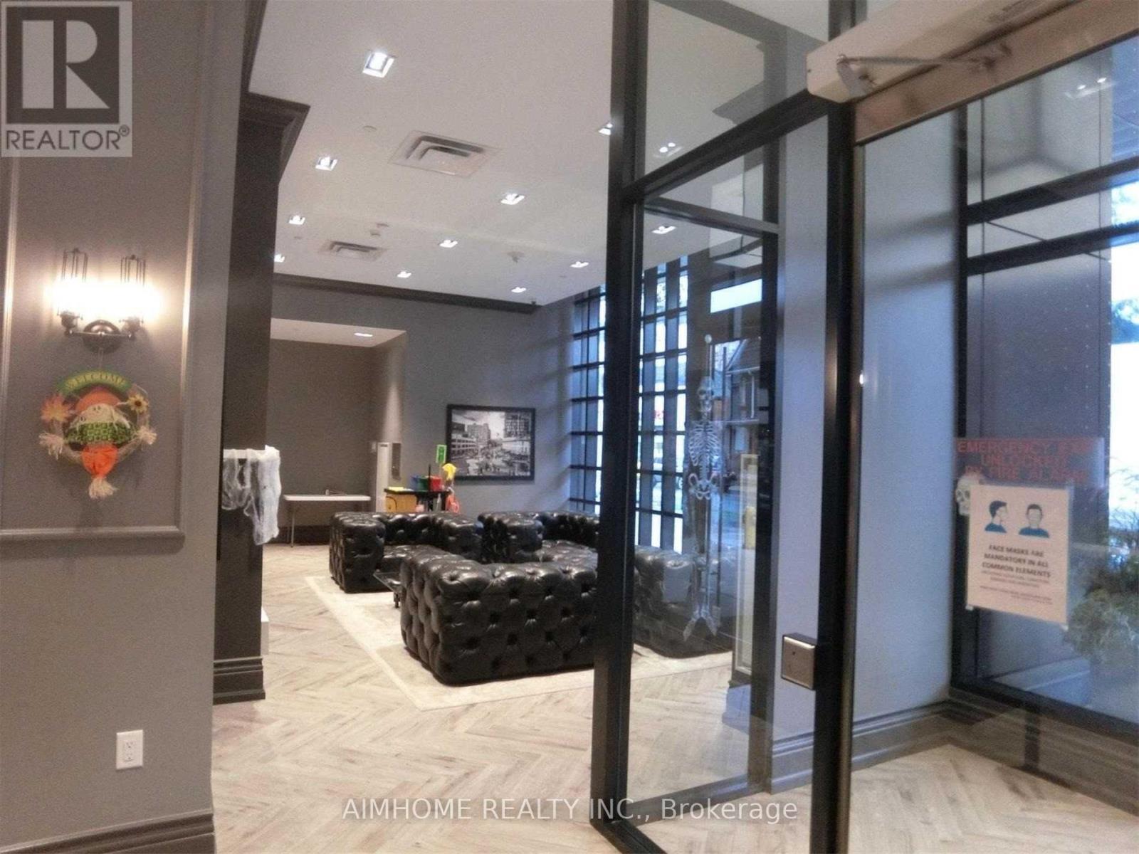 813 - 608 Richmond Street W, Toronto, Ontario  M5V 0Y9 - Photo 2 - C12210330