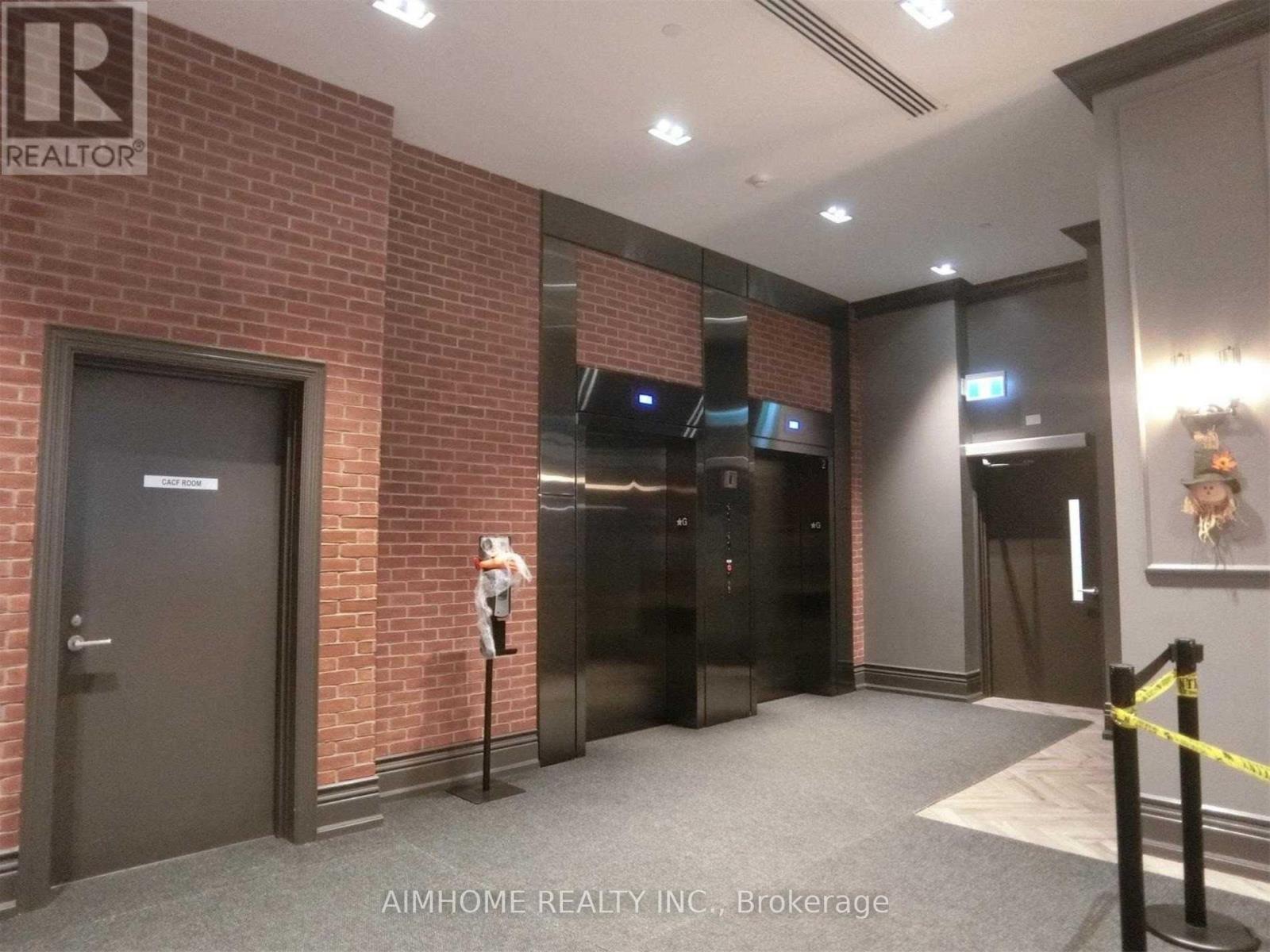 813 - 608 Richmond Street W, Toronto, Ontario  M5V 0Y9 - Photo 3 - C12210330
