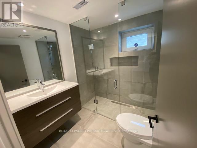 Lower - 120 Elvaston Drive, Toronto, Ontario  M4A 1N6 - Photo 9 - C12210331