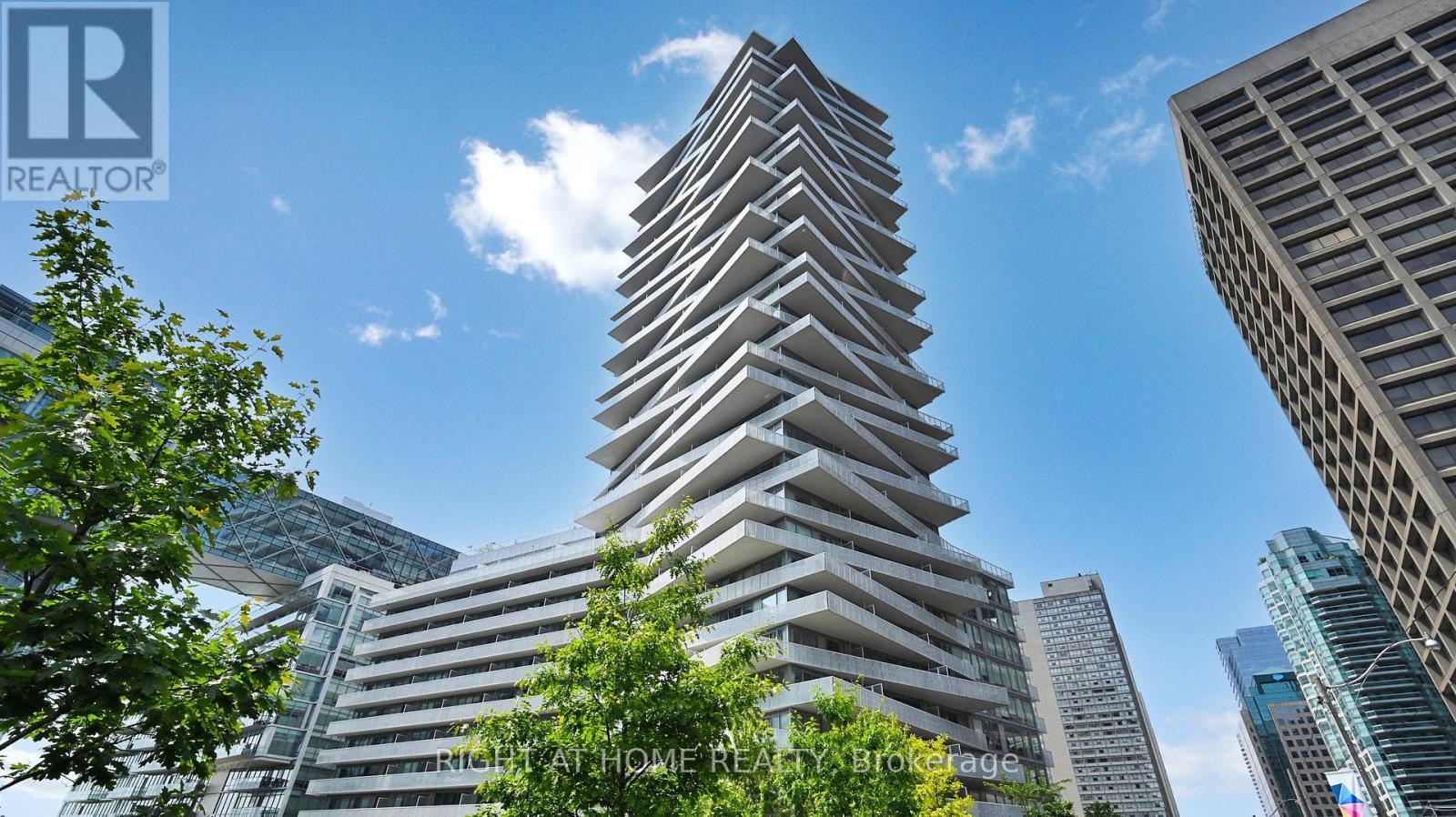 403 - 15 QUEENS QUAY E, Toronto, Ontario