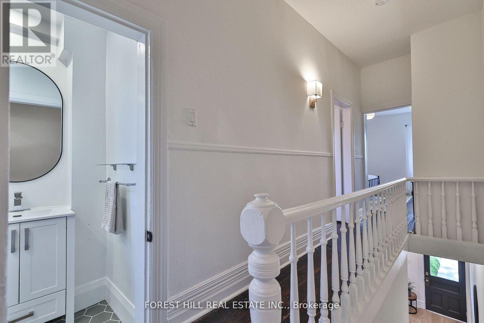 130 Lindsey Avenue, Toronto, Ontario  M6H 1E6 - Photo 29 - C12210350