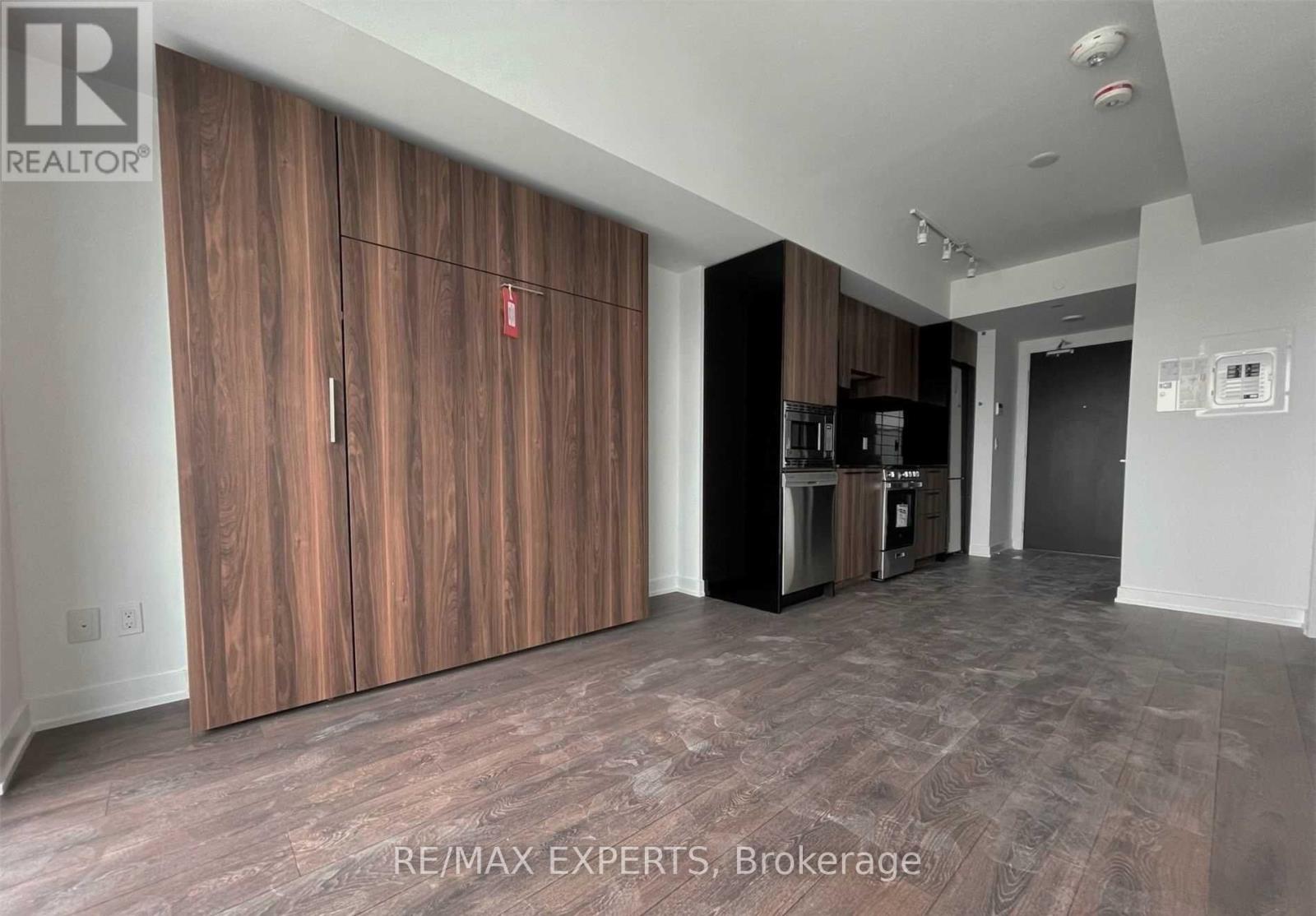 2006 - 501 Yonge Street, Toronto, Ontario  M4Y 1Y4 - Photo 2 - C12210357