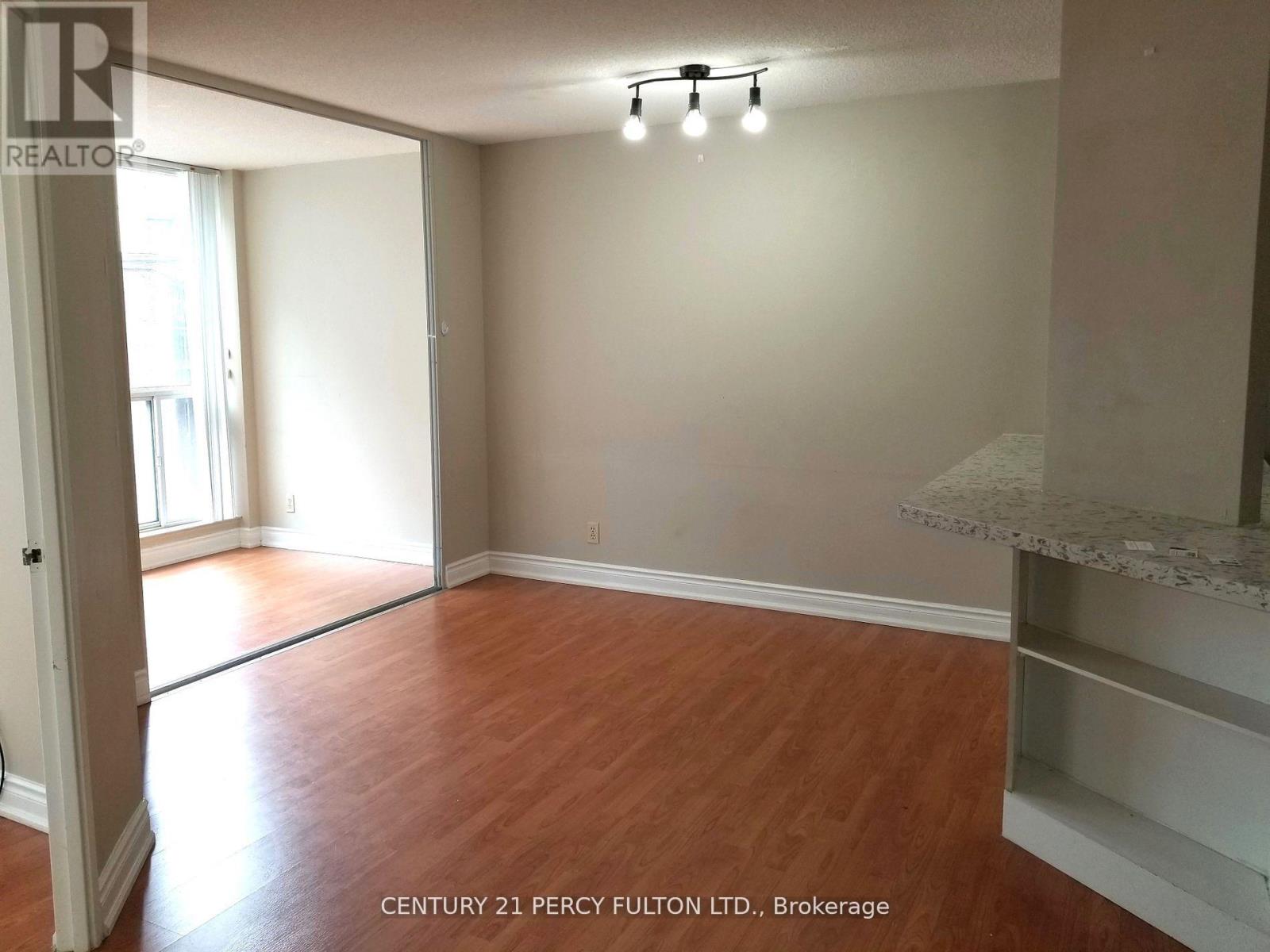 708 - 24 Wellesley Street W, Toronto, Ontario  M4Y 2X6 - Photo 7 - C12210373