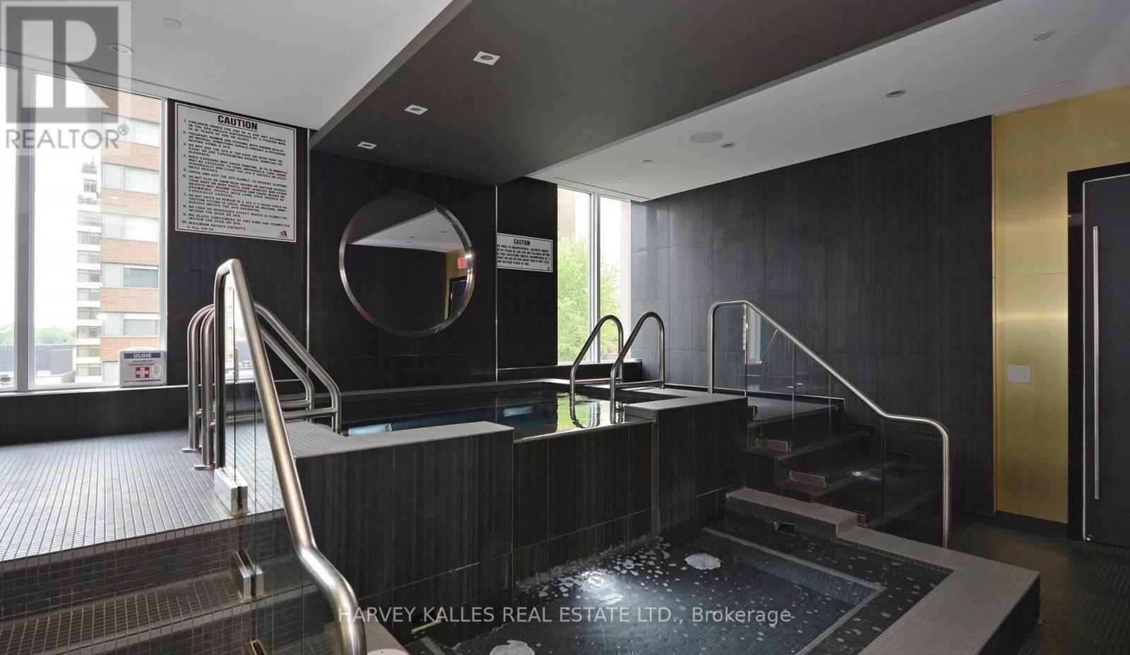 1003 - 32 Davenport Road, Toronto, Ontario  M5R 1H3 - Photo 17 - C12210374