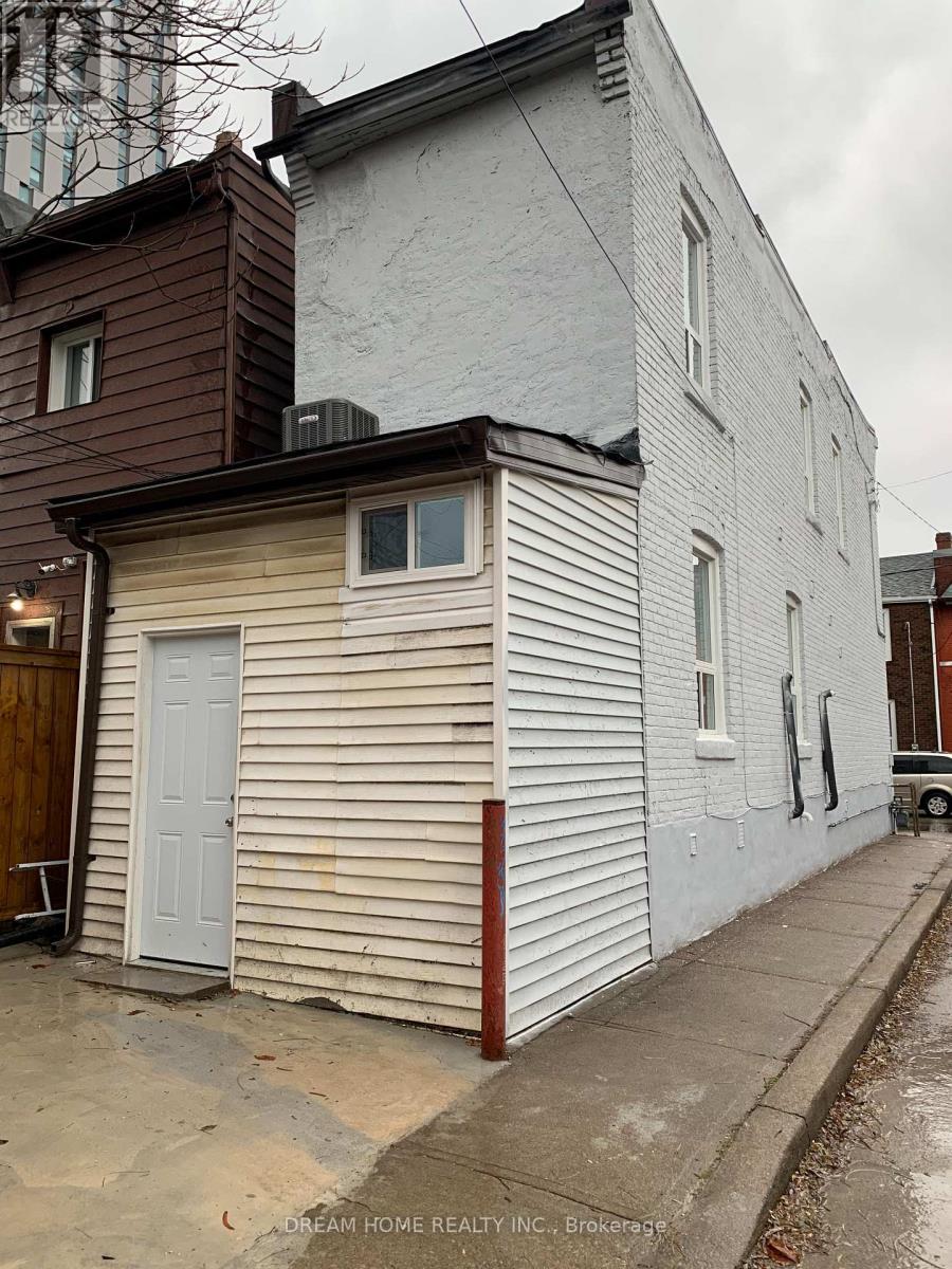 Bsmt - 26 Glasgow Street, Toronto, Ontario  M5T 2B9 - Photo 7 - C12210406