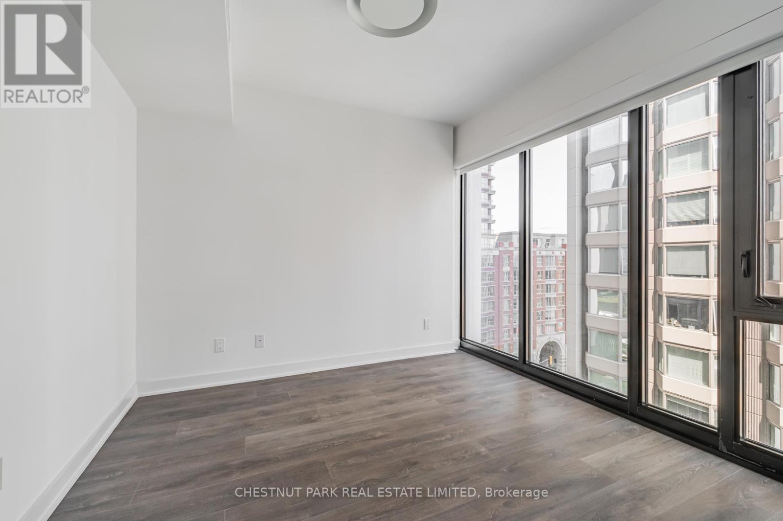 901 - 188 Cumberland Avenue, Toronto, Ontario  M5R 0B6 - Photo 13 - C12210424