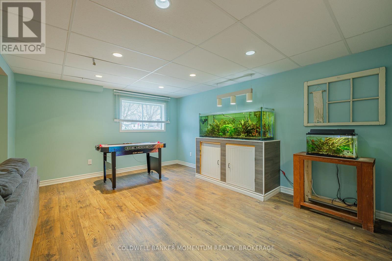 299 Dain Avenue, Welland (Lincoln/crowland), Ontario  L3B 3E7 - Photo 29 - X12090393