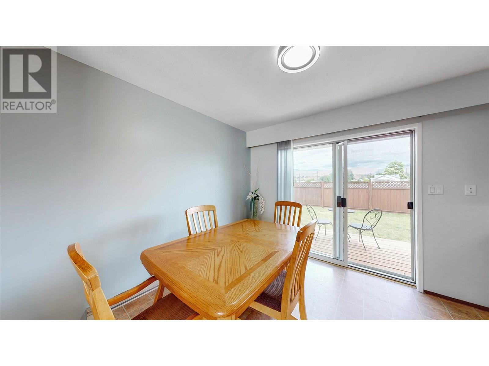5843 Okanagan Street, Oliver, British Columbia  V0H 1T0 - Photo 10 - 10350562