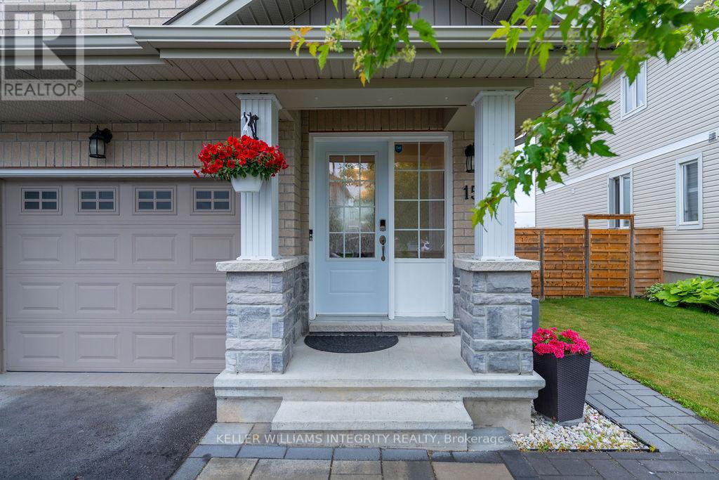 15 Peever Place, Carleton Place, Ontario  K7C 0C4 - Photo 3 - X12210182