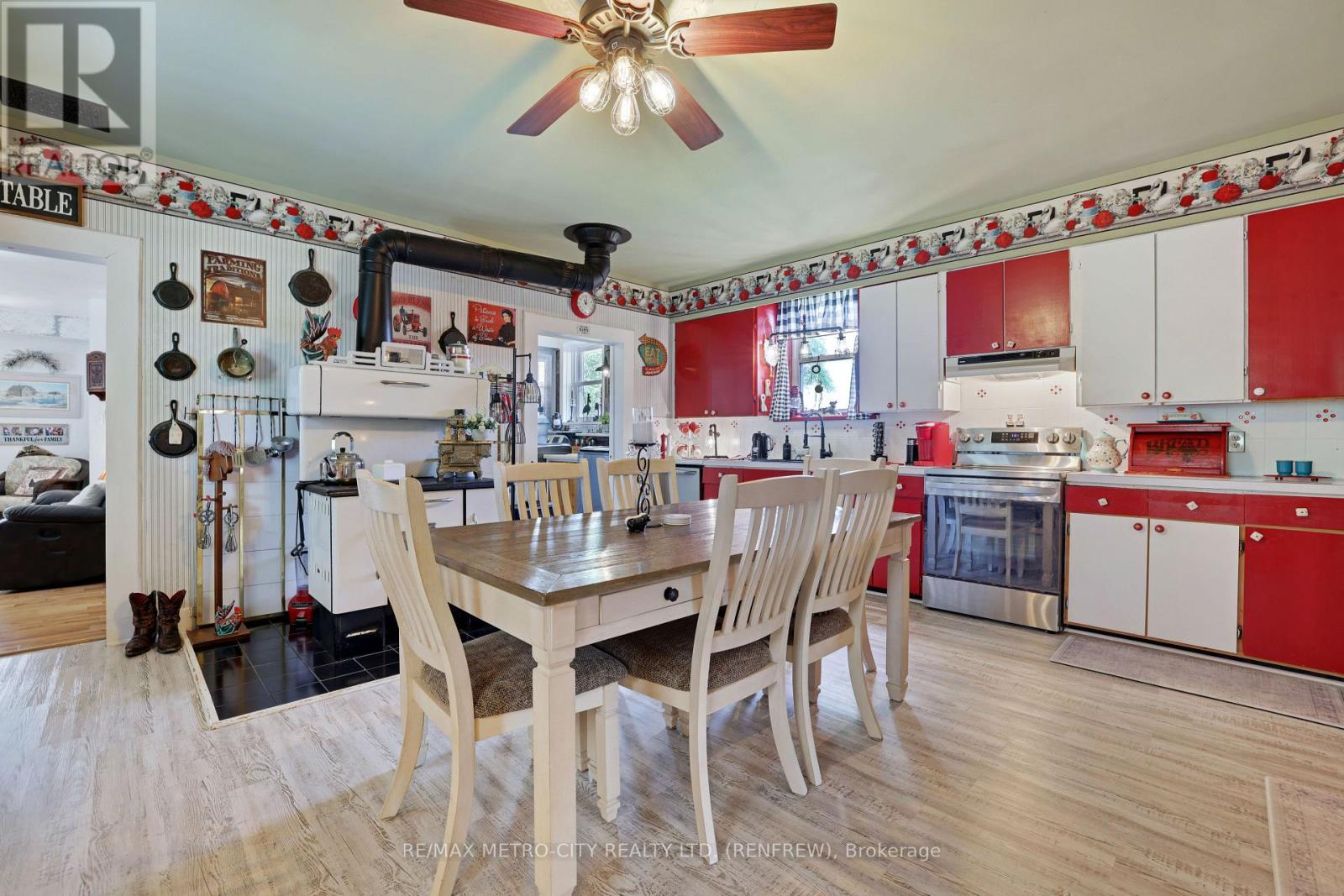 155 Storie Road, Horton, Ontario  K7V 3Z8 - Photo 8 - X12210421