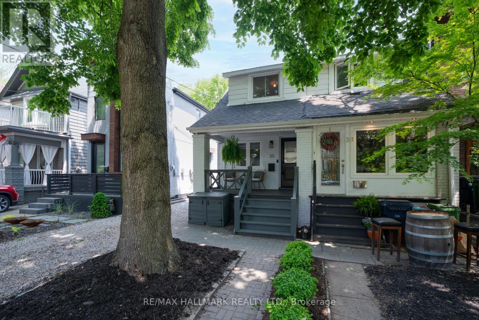 33 Ashdale Avenue, Toronto, Ontario  M4L 2Y6 - Photo 2 - E12210168