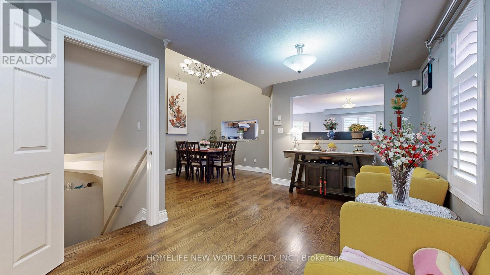 33 Tasker Crescent, Ajax (Central), Ontario  L1Z 1N8 - Photo 5 - E12210209
