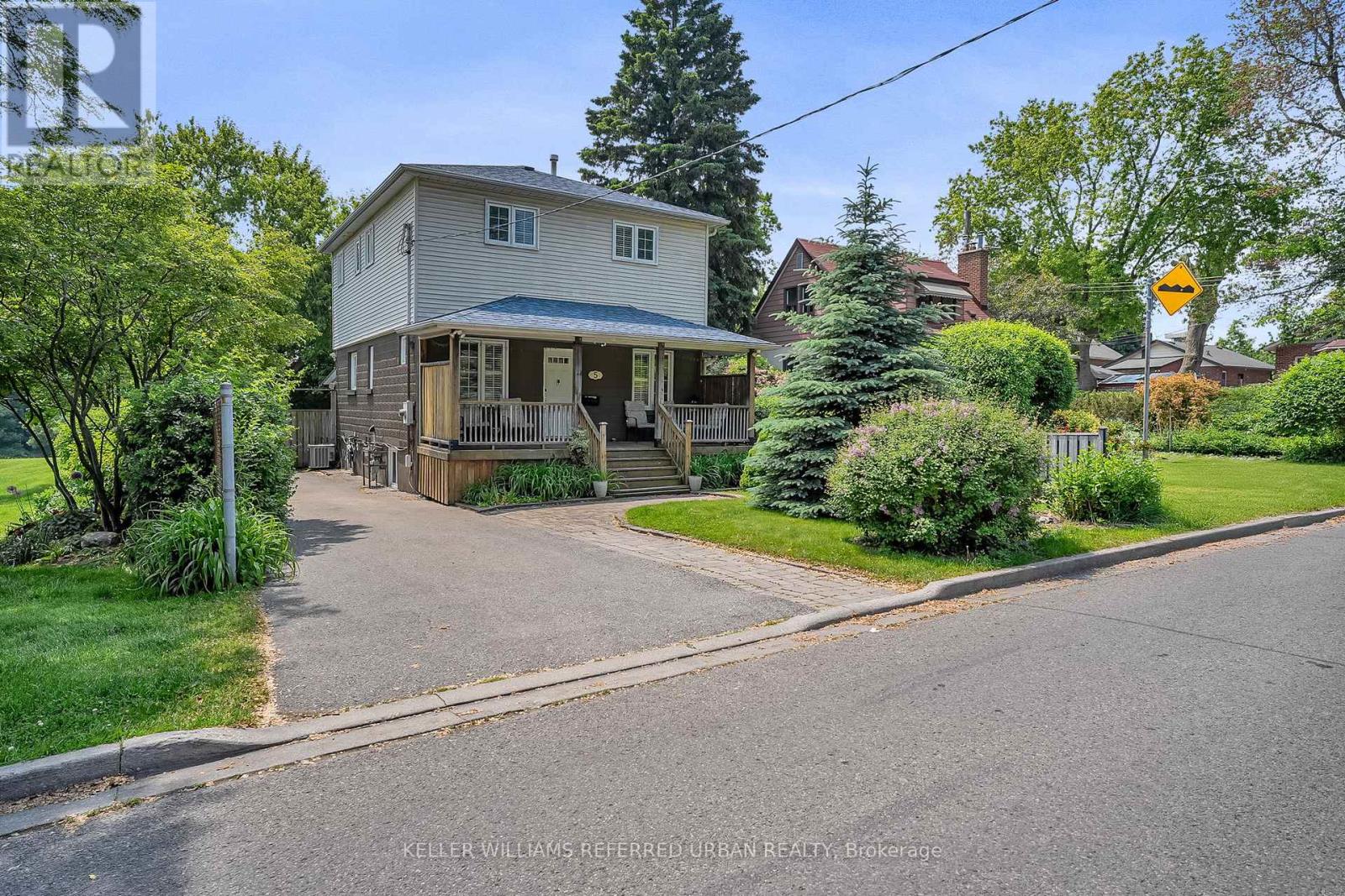 5 Donora Drive, Toronto (Crescent Town), Ontario  M4B 1B3 - Photo 2 - E12210224