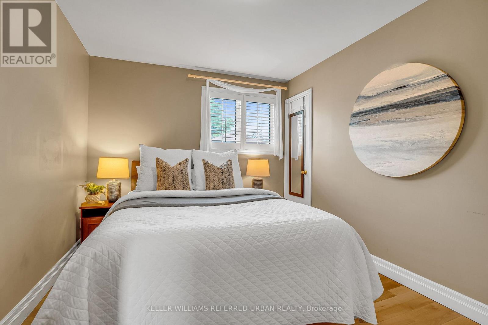 5 Donora Drive, Toronto (Crescent Town), Ontario  M4B 1B3 - Photo 29 - E12210224