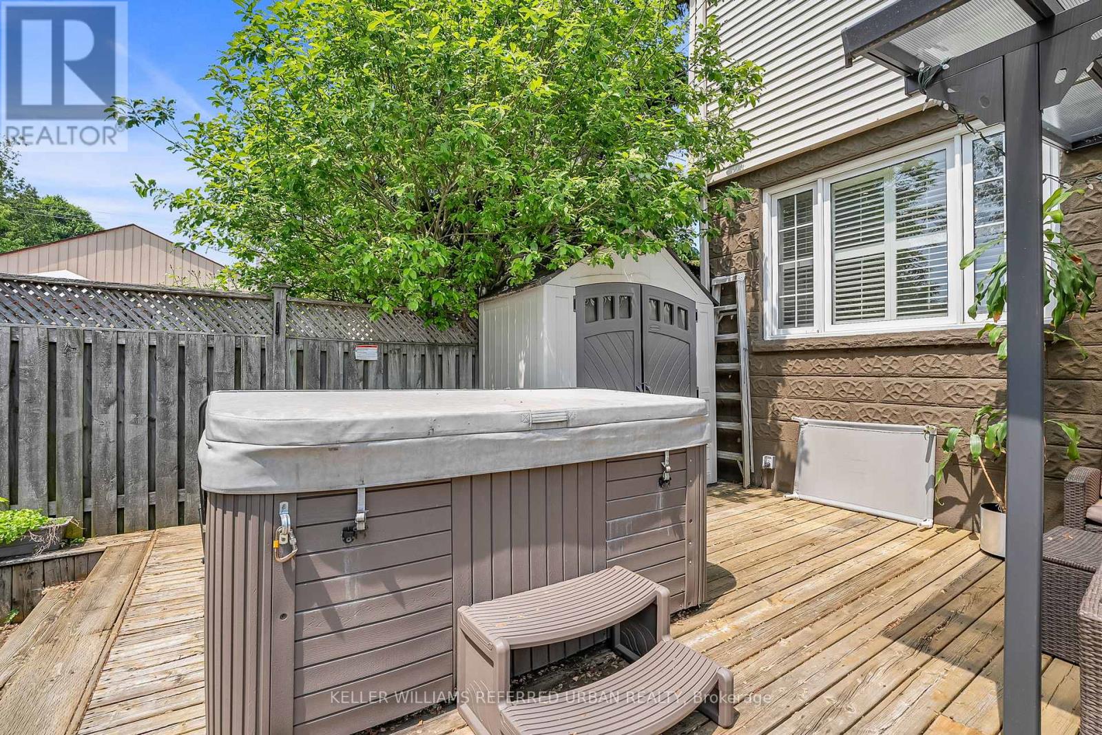 5 Donora Drive, Toronto (Crescent Town), Ontario  M4B 1B3 - Photo 40 - E12210224