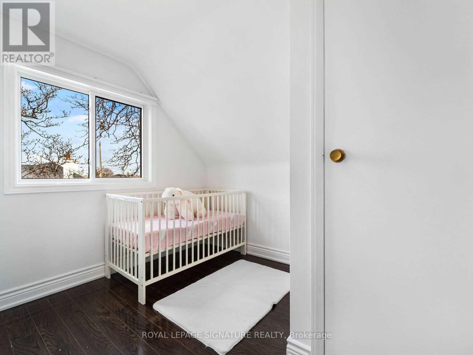 61 Holmstead Avenue, Toronto, Ontario  M4B 1T3 - Photo 20 - E12210256