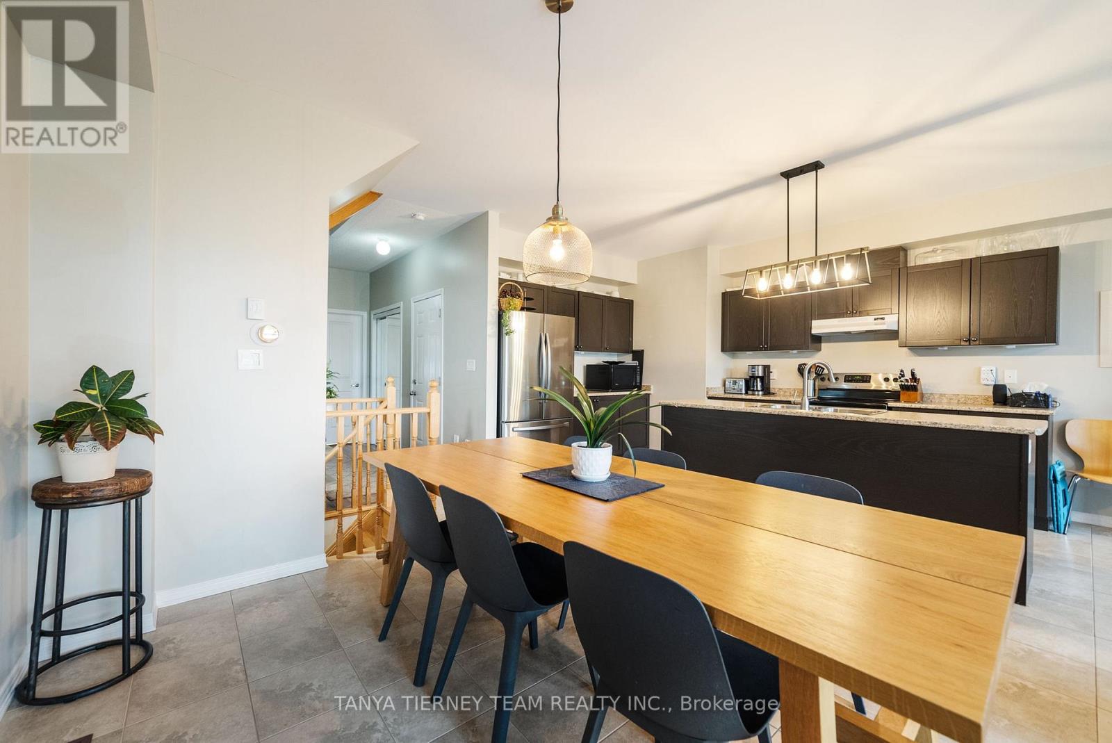 30 Lambdon Way, Whitby, Ontario  L1M 0L3 - Photo 14 - E12210318