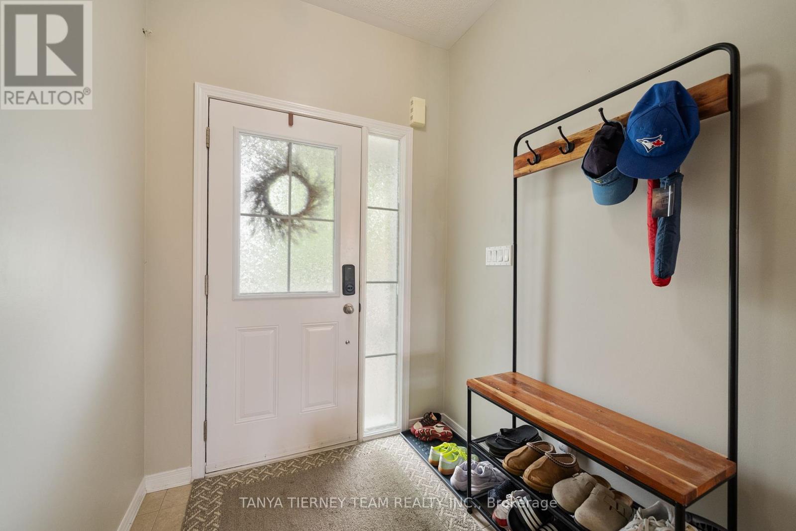 30 Lambdon Way, Whitby, Ontario  L1M 0L3 - Photo 5 - E12210318