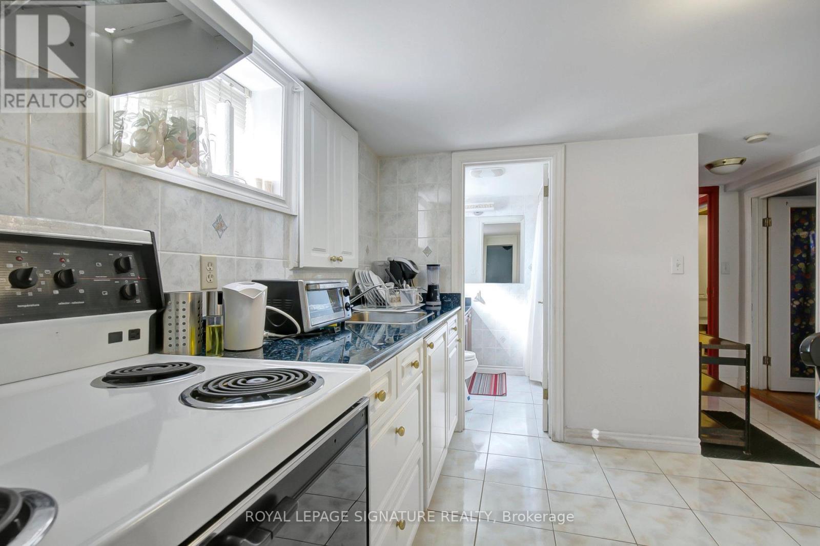 Bsmt 2 - 1356 Pharmacy Avenue, Toronto, Ontario  M1R 2J5 - Photo 13 - E12210405