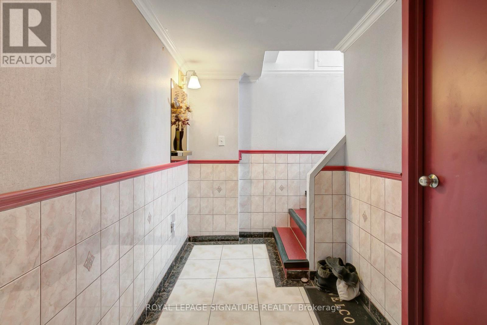 Bsmt 2 - 1356 Pharmacy Avenue, Toronto, Ontario  M1R 2J5 - Photo 3 - E12210405