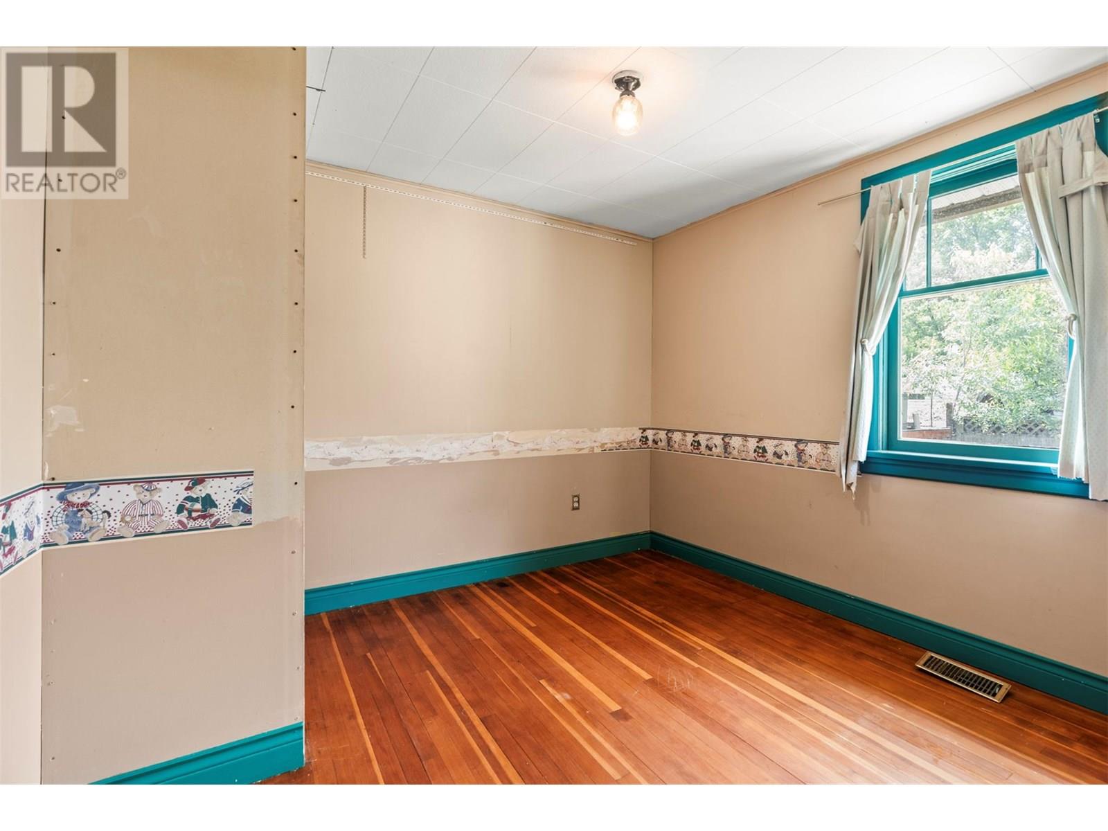 3302 34 Street, Vernon, British Columbia  V1T 5X9 - Photo 21 - 10351105