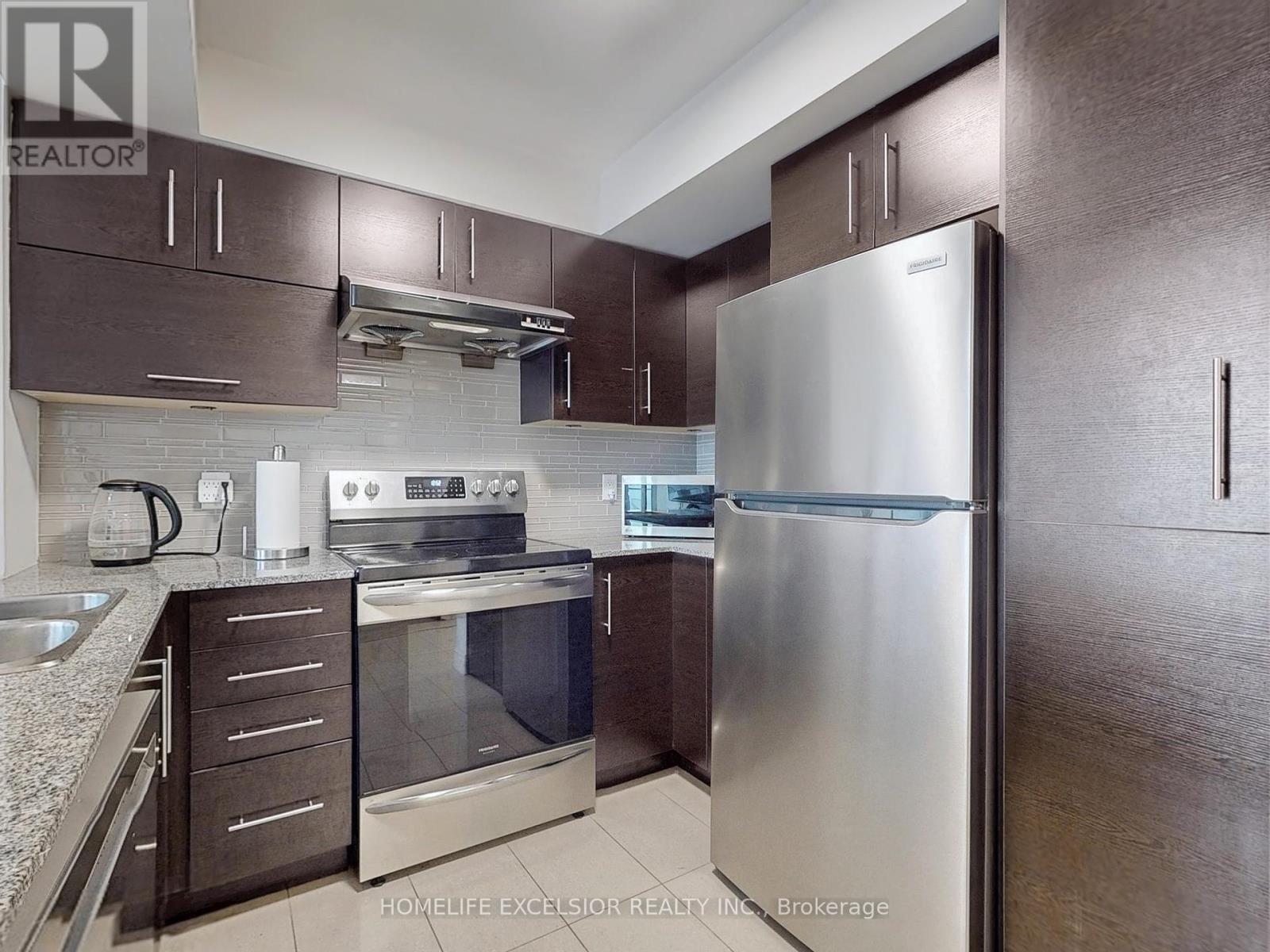 1018 - 273 South Park Road, Markham, Ontario  L3T 0B5 - Photo 11 - N12210180