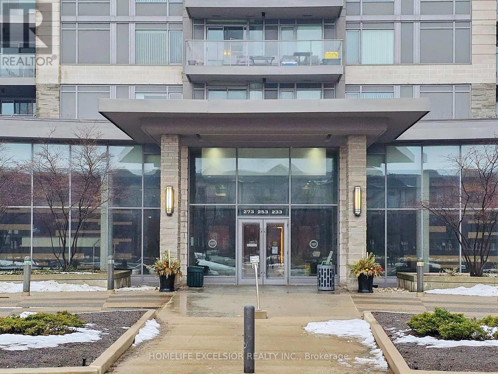 1018 - 273 South Park Road, Markham, Ontario  L3T 0B5 - Photo 2 - N12210180