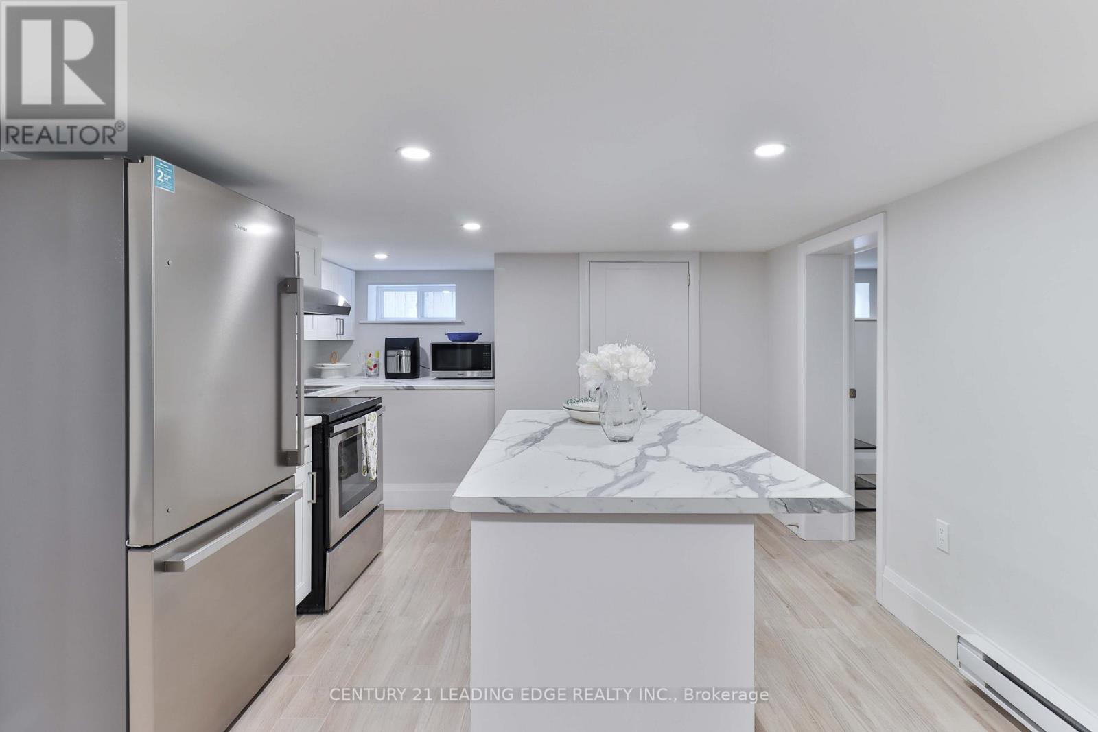 Unit D - 487 Eagle Street, Newmarket, Ontario  L3Y 1K7 - Photo 7 - N12210237