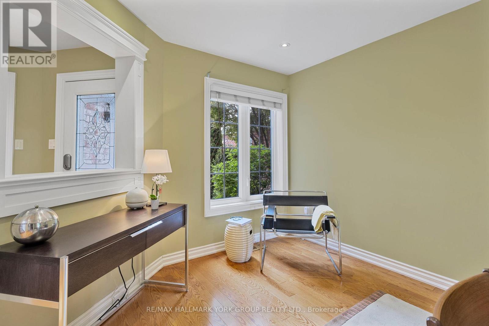 110 Rush Road, Aurora, Ontario  L4G 7G5 - Photo 5 - N12210260