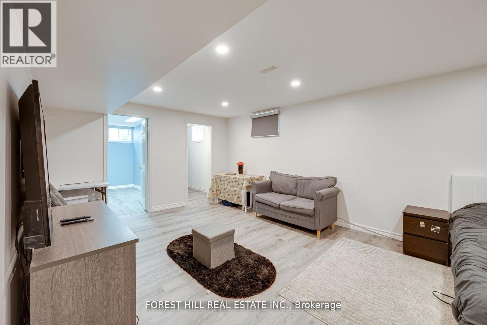 32 Grandview Crescent, Bradford West Gwillimbury, Ontario  L3Z 3L1 - Photo 29 - N12210343