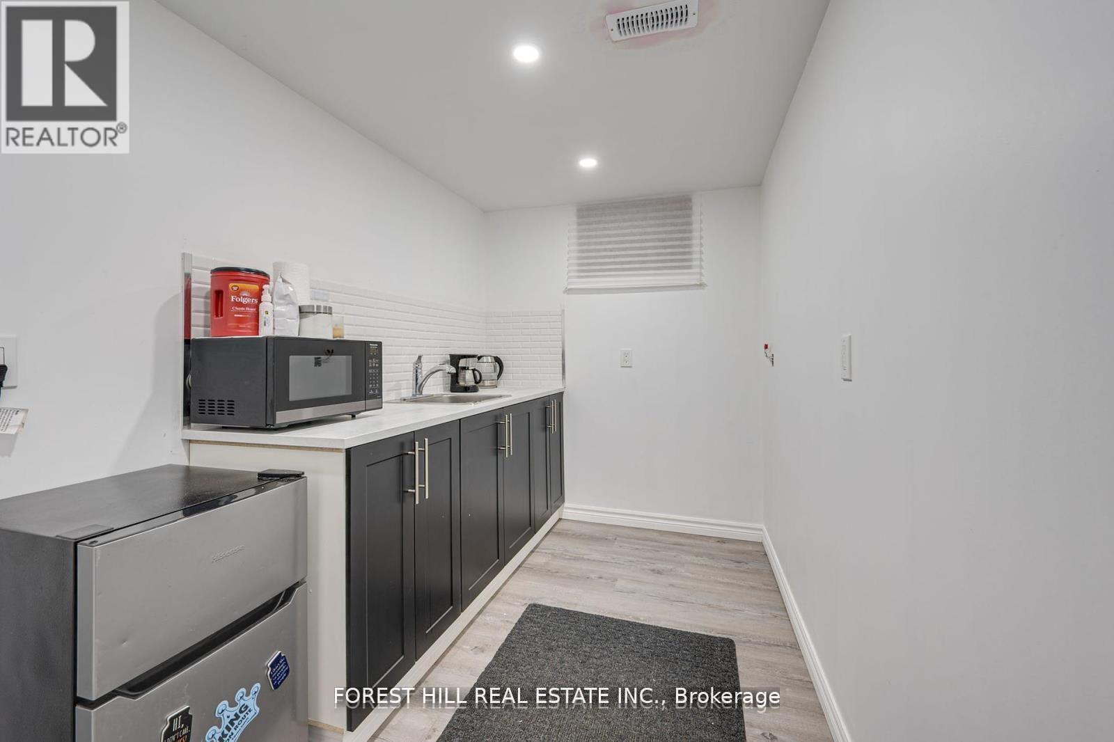 32 Grandview Crescent, Bradford West Gwillimbury, Ontario  L3Z 3L1 - Photo 32 - N12210343