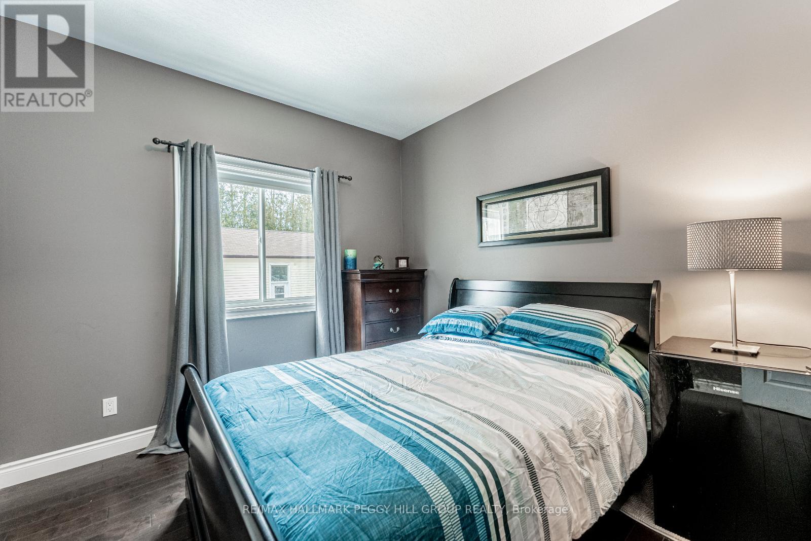 3213 Beach Avenue, Innisfil, Ontario  L9S 2K6 - Photo 12 - N12210413