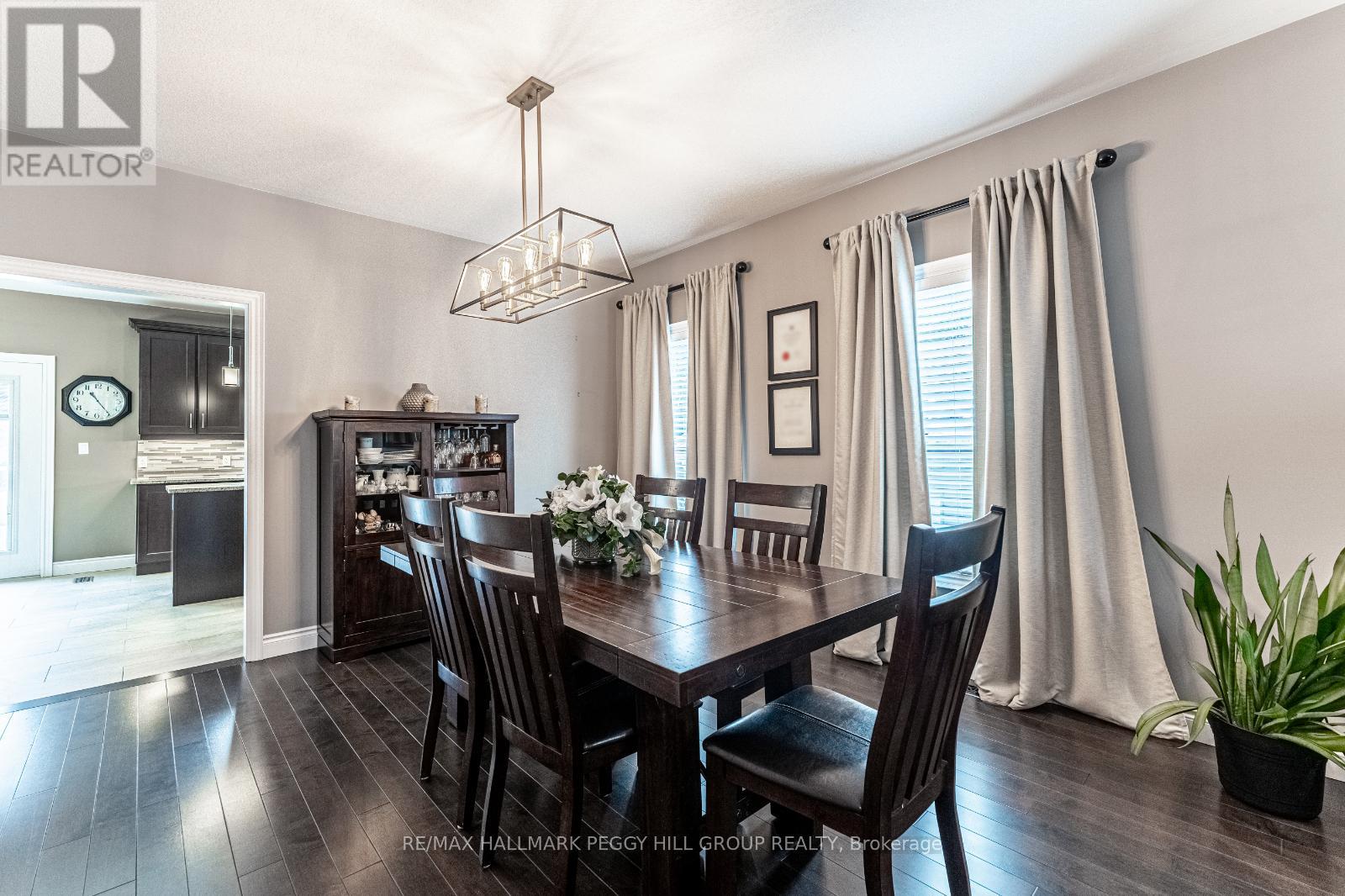 3213 Beach Avenue, Innisfil, Ontario  L9S 2K6 - Photo 7 - N12210413