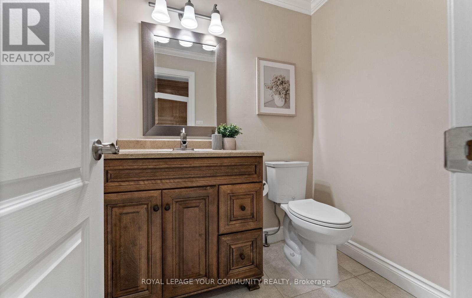 56 Petch Crescent, Aurora, Ontario  L4G 5N9 - Photo 23 - N12210423