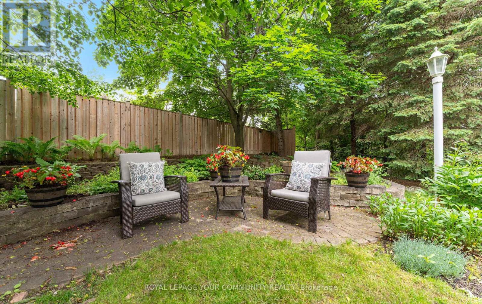 56 Petch Crescent, Aurora, Ontario  L4G 5N9 - Photo 46 - N12210423