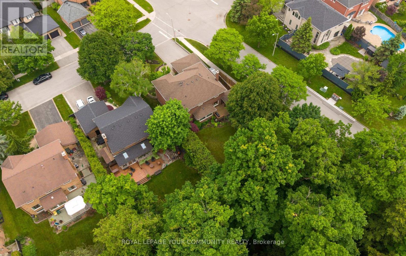 56 Petch Crescent, Aurora, Ontario  L4G 5N9 - Photo 48 - N12210423