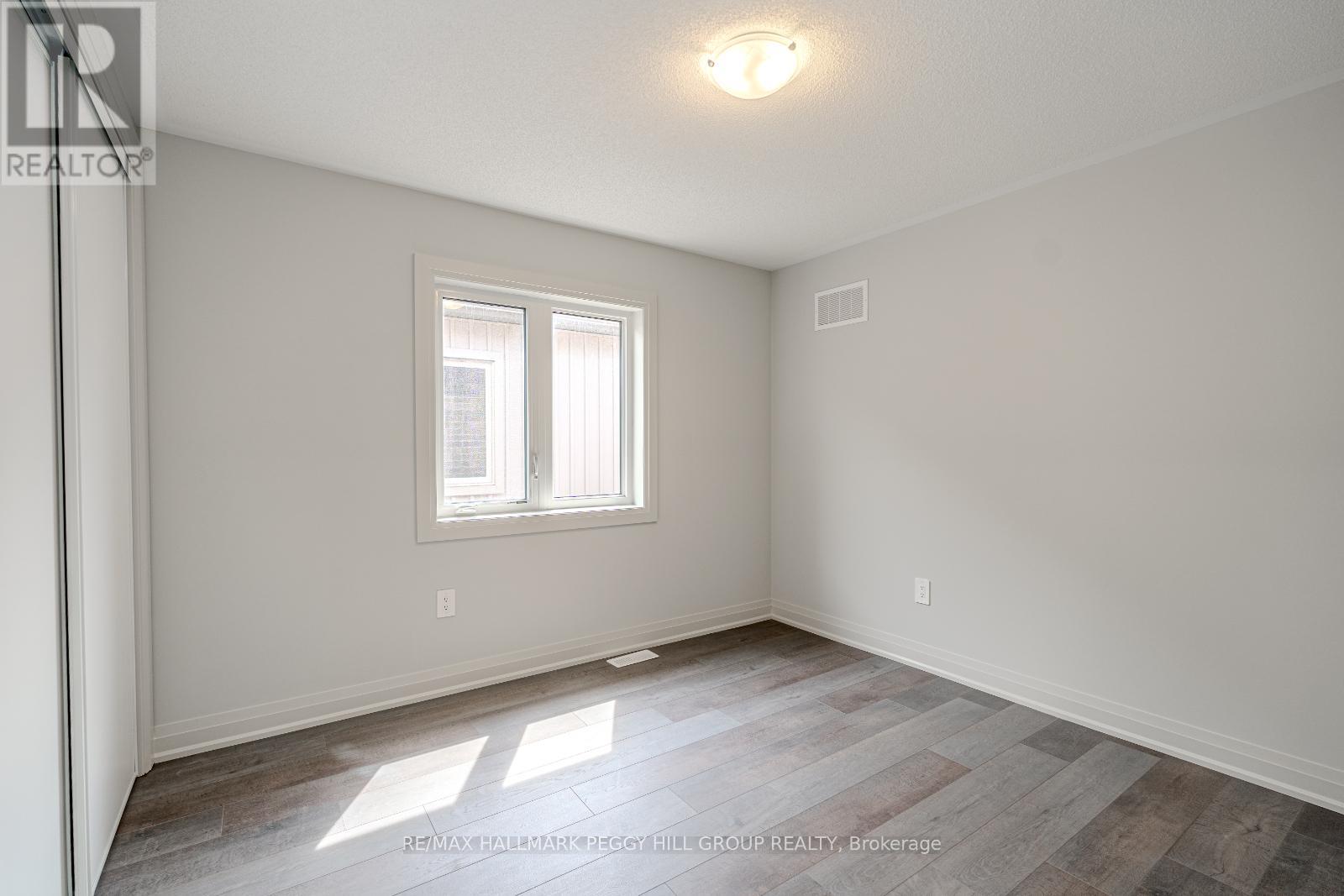 25 Amsterdam Drive, Barrie, Ontario  L9J 0Z4 - Photo 11 - S12210230