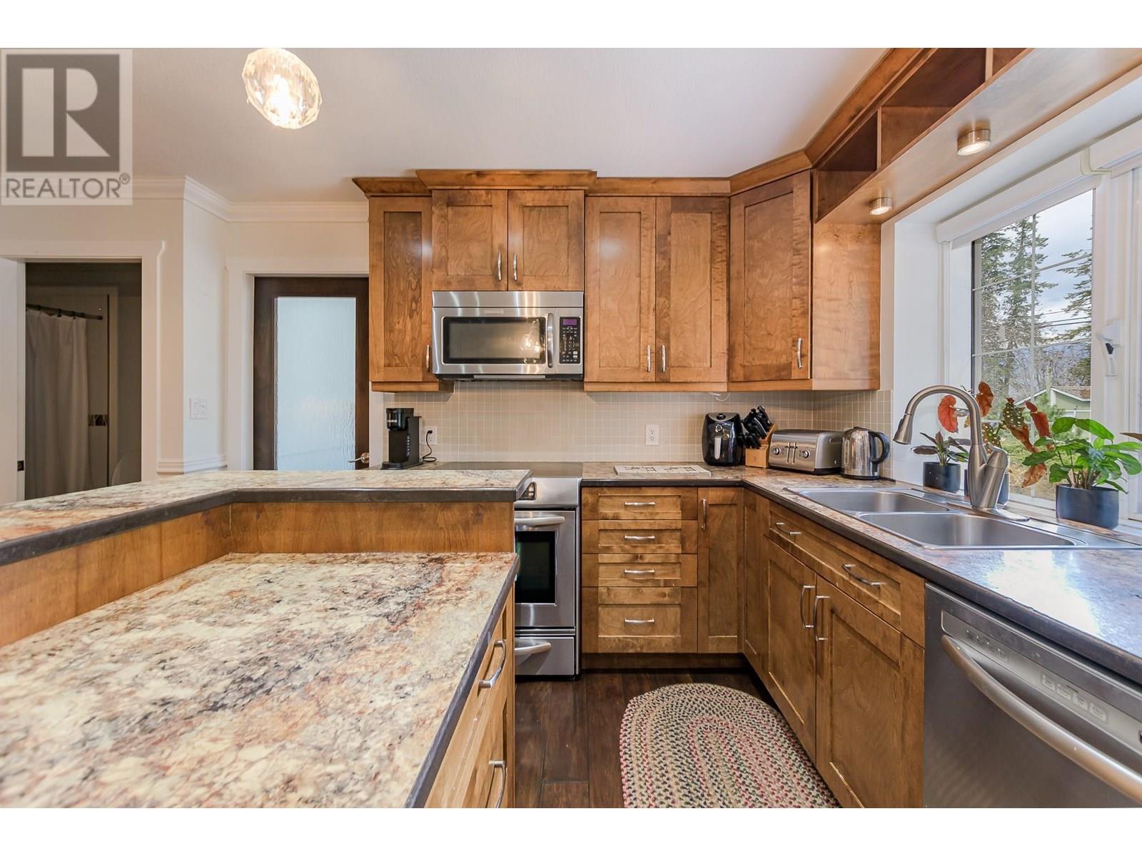 2450 Blind Bay Road, Blind Bay, British Columbia  V0E 1H2 - Photo 37 - 10341296
