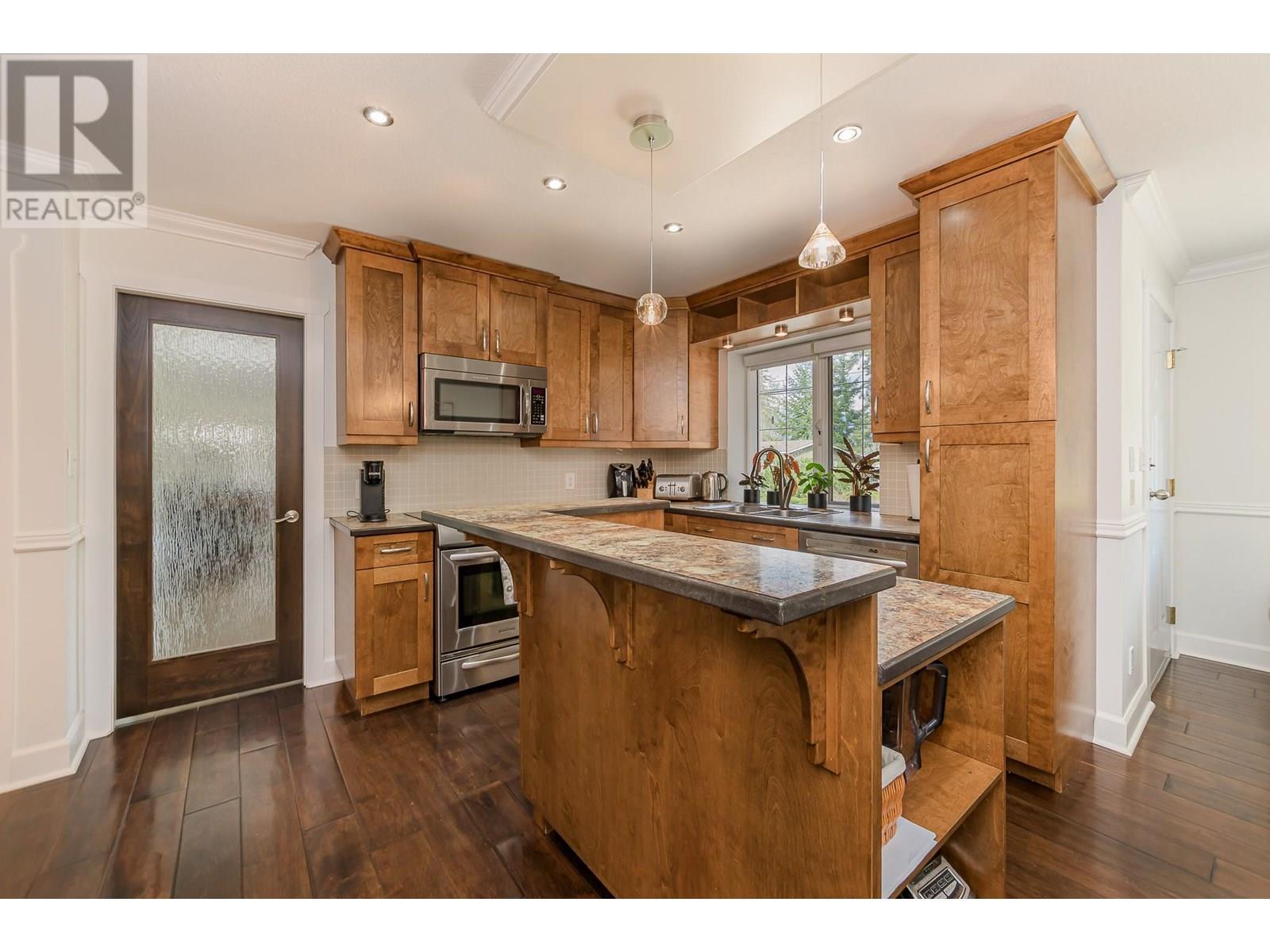 2450 Blind Bay Road, Blind Bay, British Columbia  V0E 1H2 - Photo 35 - 10341296