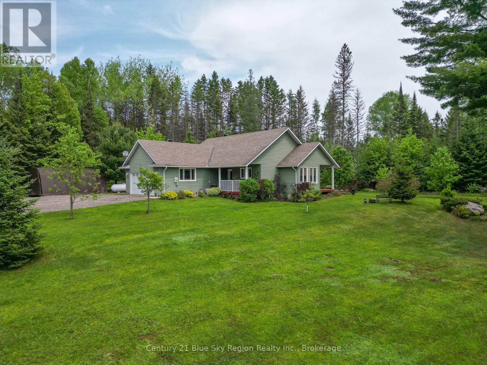 220 Hummel Line, Powassan, Ontario  P0H 2L0 - Photo 2 - X12210363