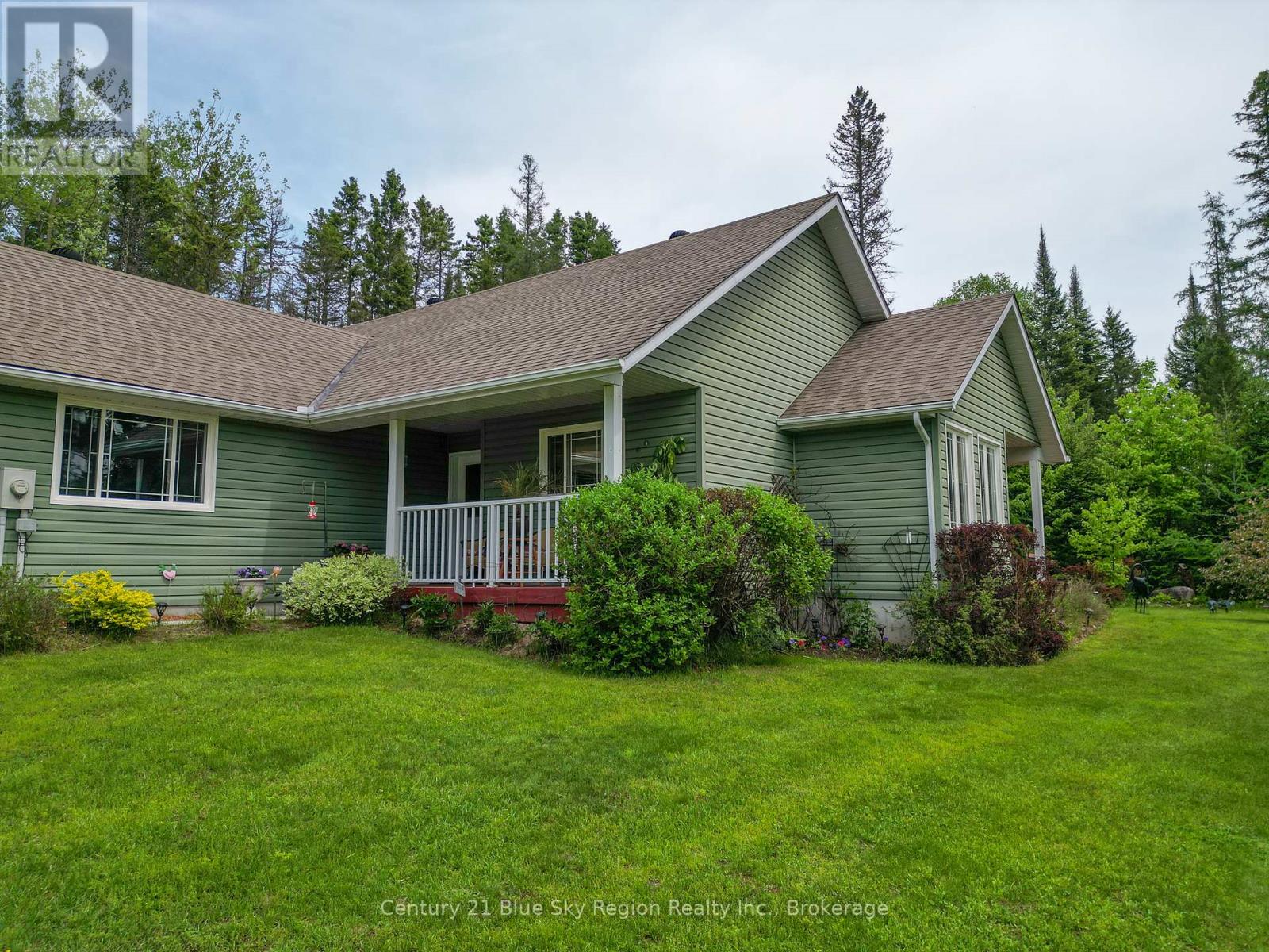 220 Hummel Line, Powassan, Ontario  P0H 2L0 - Photo 3 - X12210363
