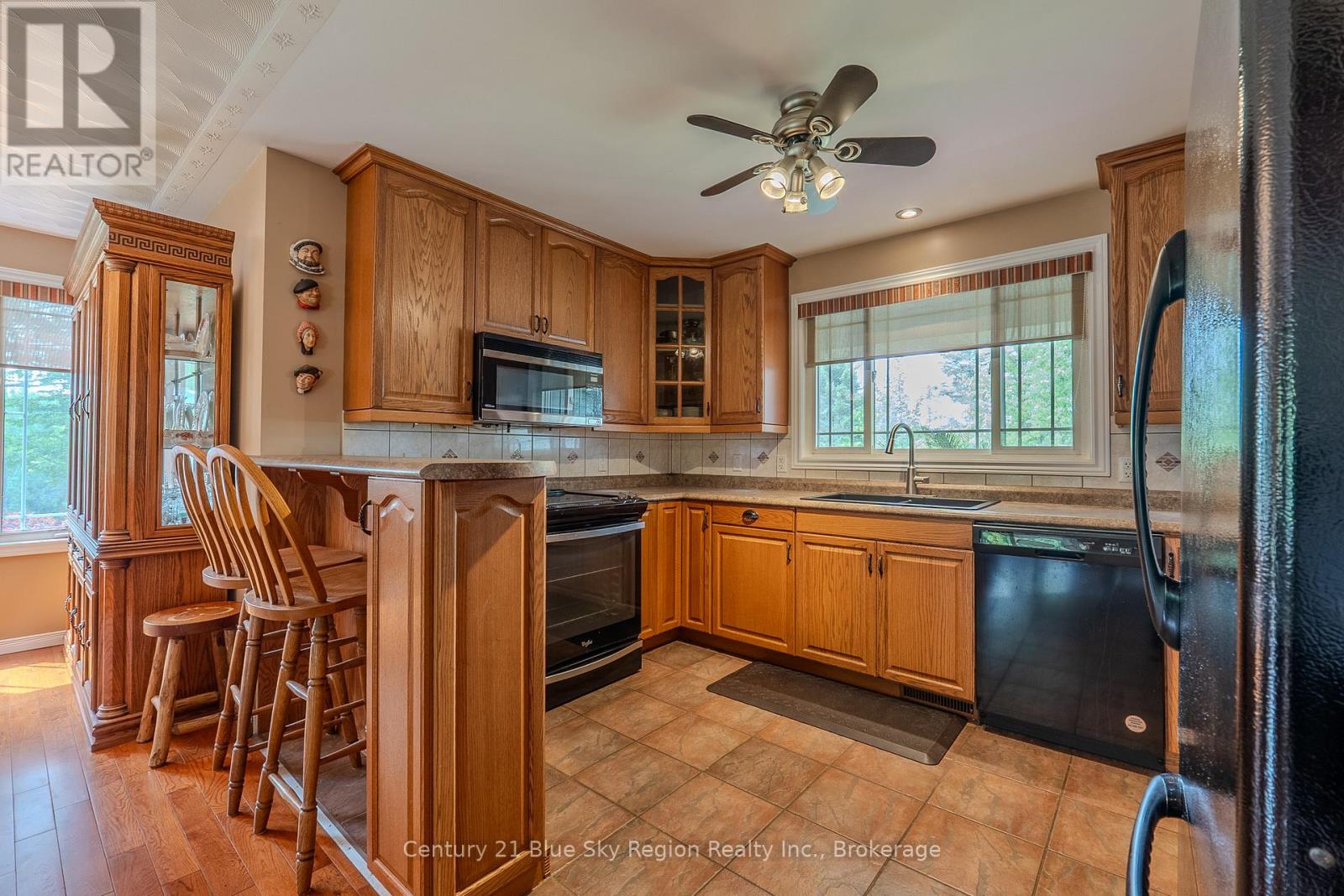 220 Hummel Line, Powassan, Ontario  P0H 2L0 - Photo 6 - X12210363