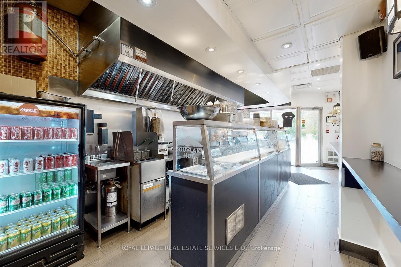 2184 Bloor Street W, Toronto, Ontario  M6S 1N3 - Photo 10 - W12210194