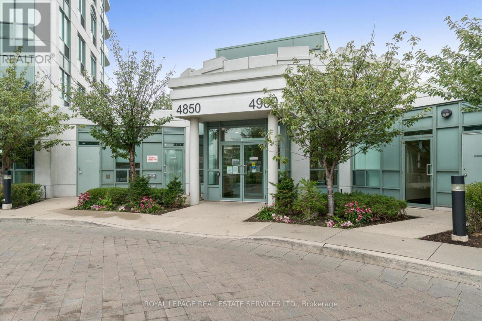 704 - 4850 Glen Erin Drive, Mississauga, Ontario  L5M 7S1 - Photo 2 - W12210210